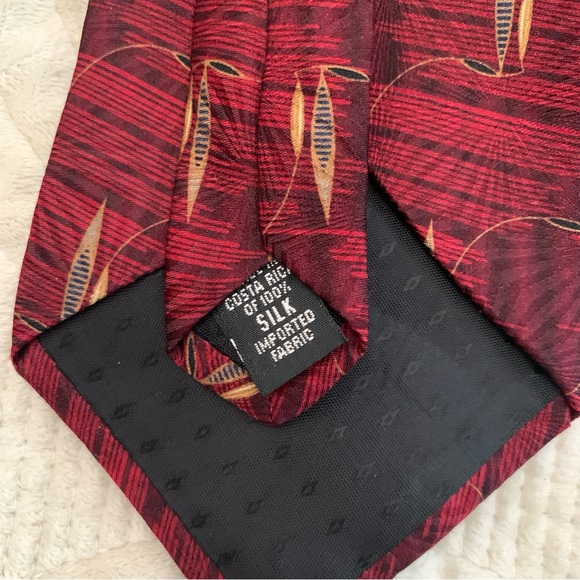 Bill Blass Black Label Red Silk Tie - Picture 11 of 13